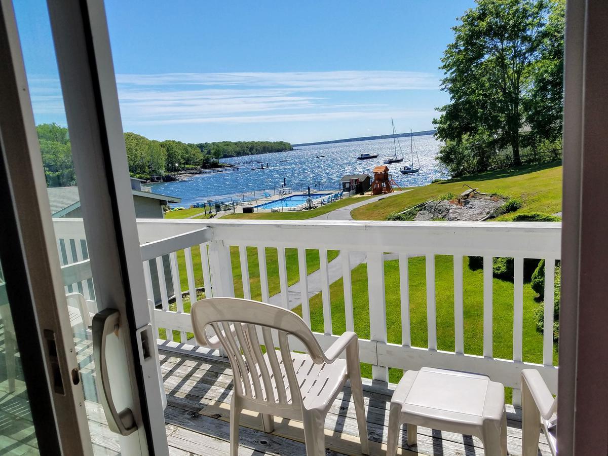 Smugglers Cove Inn Dayville Kültér fotó