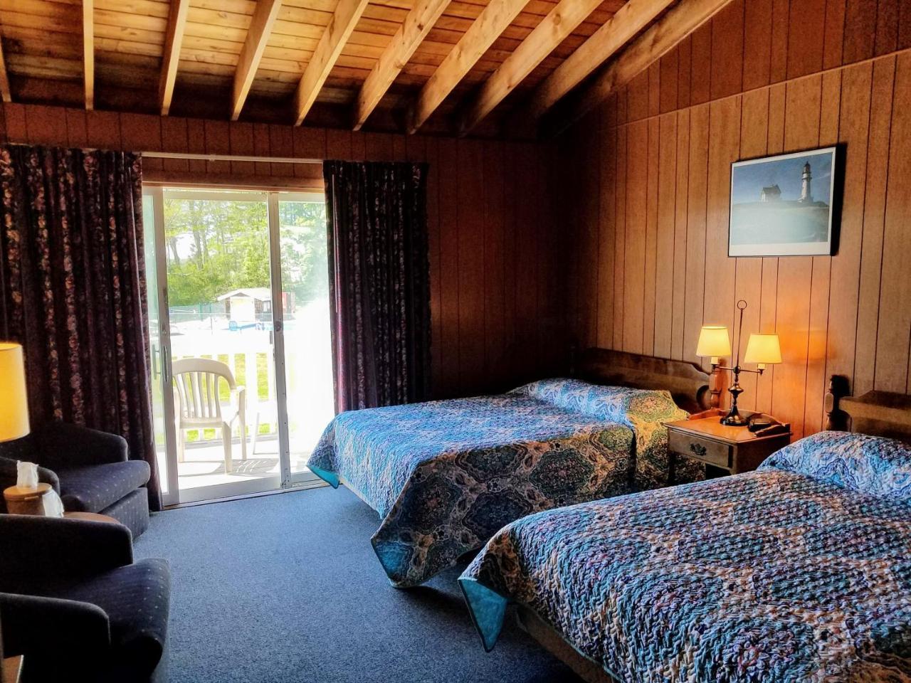 Smugglers Cove Inn Dayville Kültér fotó